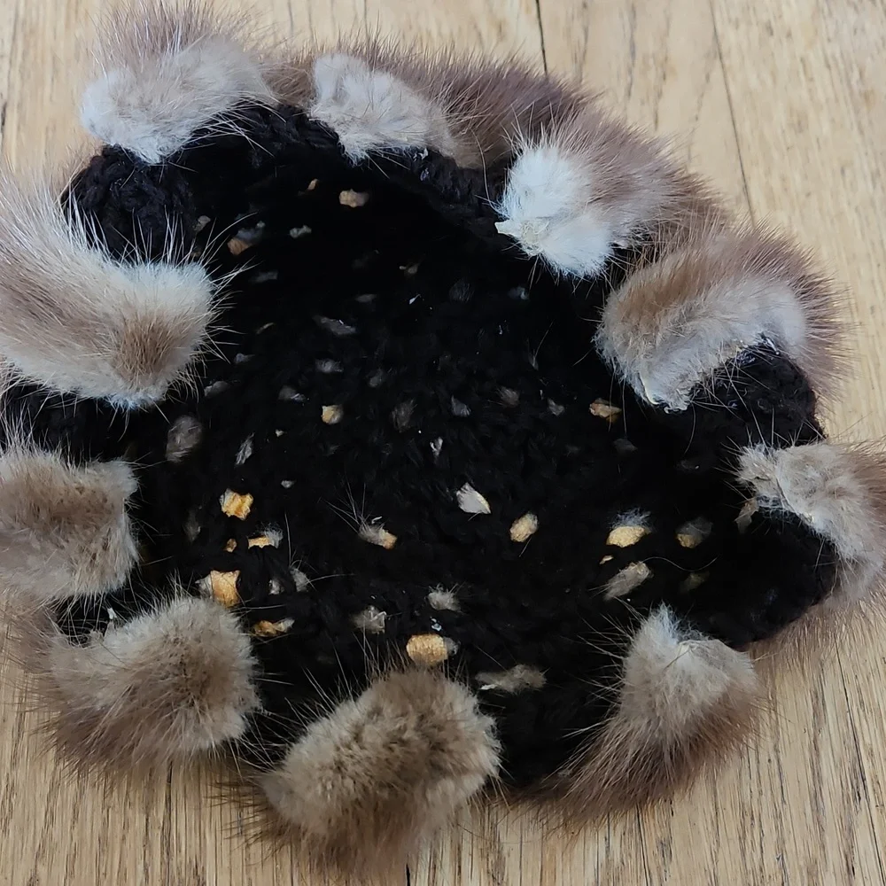Vintage Fur And Crochet Hat - Picture 6 of 7